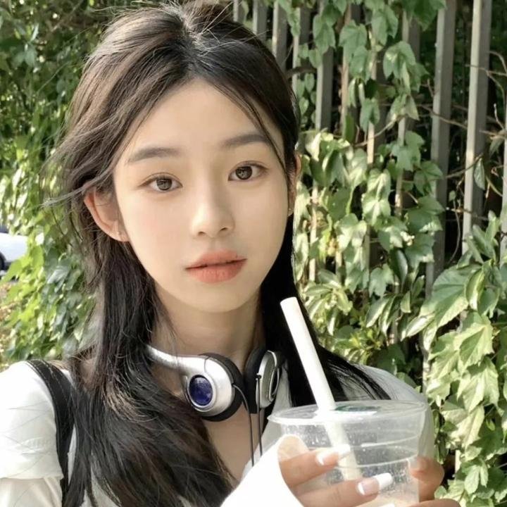 乌鸦小姐与蜥蜴先生